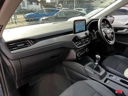 Ford Kuga 1.5 Kuga Titanium Edition 5dr 17