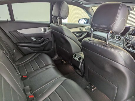 Mercedes-Benz GLC 2.1 GLC 220 D 4Matic AMG Line Premium+ Auto 4WD 5dr 44
