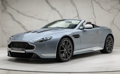 Aston Martin V12 Vantage S ROADSTER