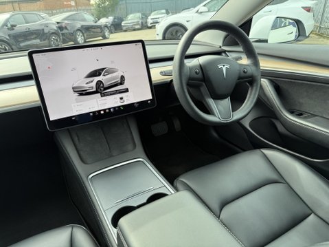 Tesla Model 3 Saloon 4dr Electric Auto RWD (241 bhp) 29