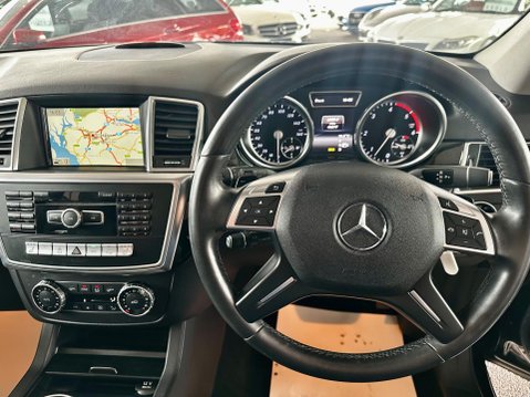 Mercedes-Benz M Class 3.0 ML350 V6 BlueTEC AMG Line G-Tronic 4WD Euro 6 (s/s) 5dr 11