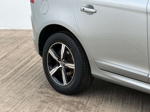 Volvo XC60 2.4 XC60 R-Design Luxury Nav D5 AWD Auto 4WD 5dr 6