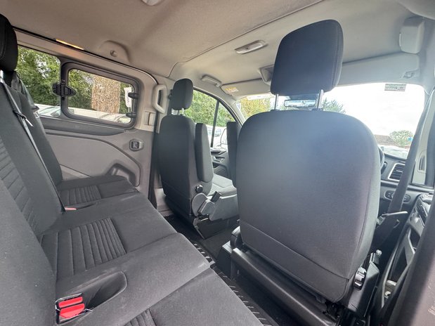 Ford Transit Custom Crew Cab AUTO SWB L1H1 Low Roof Limited 320 Air Con Alloys Sensors Cam EURO 17