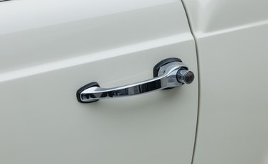 Mercedes-Benz 280 SL W113 Pagoda 53