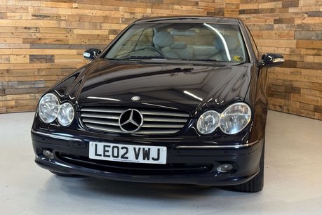 Mercedes-Benz CLK 3.2 CLK320 Elegance Coupe 2dr Petrol Automatic (250 g/km, 215 bhp) 30