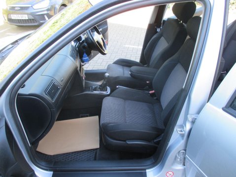 Volkswagen Golf 1.9 TDI PD GT 5dr 25