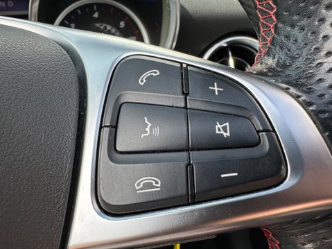 Mercedes-Benz SLC SLC 250 D AMG LINE 25