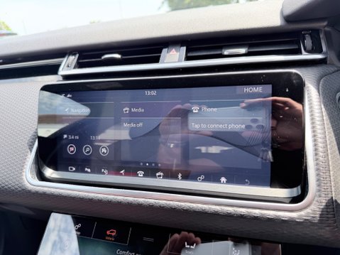 Land Rover Range Rover Velar 2.0 R-DYNAMIC SE 18
