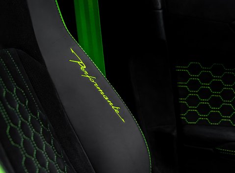 Lamborghini Urus PERFORMANTE 17