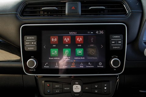 Nissan LEAF TEKNA 25