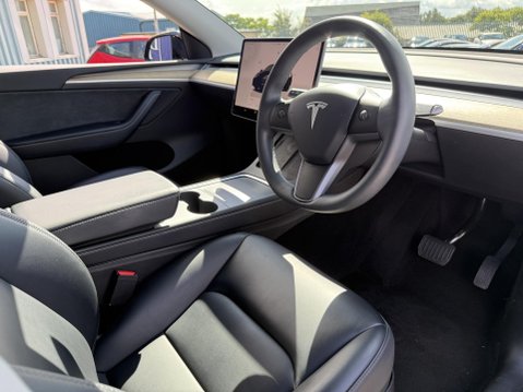 Tesla Model Y (Dual Motor) Long Range SUV 5dr Electric Auto 4WDE (384 bhp) 2