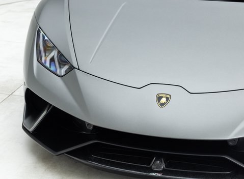 Lamborghini Huracan LP 640-4 PERFORMANTE 17