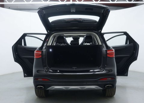 MG HS 1.5 T-GDI 16.6kWh Exclusive SUV 5dr Petrol Plug-in Hybrid Auto Euro 6 (s/s) 61