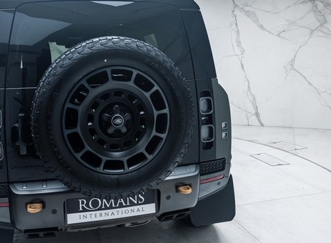 Land Rover Defender OCTA EDITION ONE 39