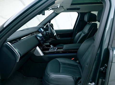 Land Rover Range Rover D350 Autobiography LWB 7 Seater 13