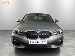 BMW 1 Series 1.5 118i SE (LCP) Hatchback 5dr Petrol DCT Euro 6 (s/s) (136 ps) Sat Nav