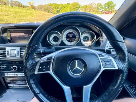 Mercedes-Benz E Class E220 BLUETEC AMG LINE 26