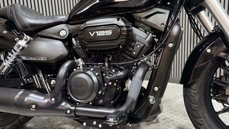 Keeway RKV 2023 ONLY 2K 1 OWNER V TWIN CRUISER BIKE 125CC LEARNER 20