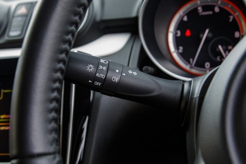 Suzuki Swift SZ-L DUALJET MHEV 16