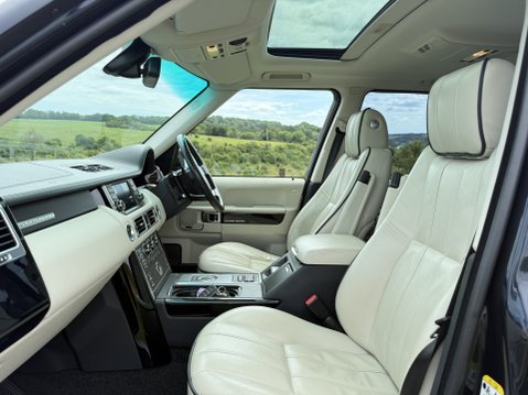 Land Rover Range Rover TDV8 VOGUE 24