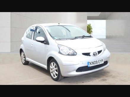 2009 TOYOTA AYGO 1.0 VVT I PLATINUM HATCHBACK 5DR PETROL MANUAL EURO 4 67 BHP... photo
