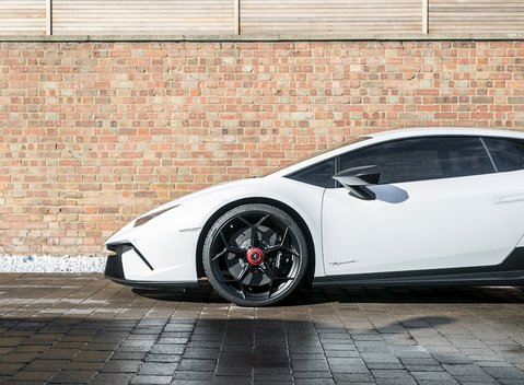 Lamborghini Huracan Performante 24