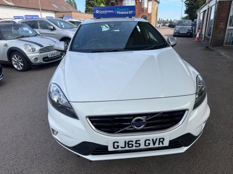 Volvo V40 2.0 T2 R-Design Euro 6 (s/s) 5dr 2