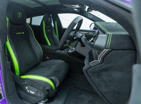 Lamborghini Urus PERFORMANTE 14