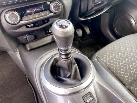 Nissan Juke 1.0 DIG-T N-Connecta SUV 5dr Petrol Manual Euro 6 (s/s) (114 ps) Half Leath 17