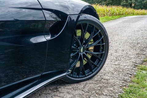 Aston Martin Vantage 4.0 Vantage V8 Auto 3dr 7