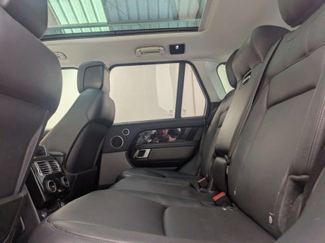 Land Rover Range Rover 3.0 Range Rover Vogue TDV6 Auto 4WD 5dr 41