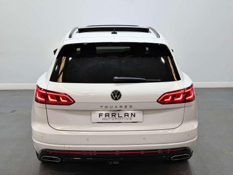Volkswagen Touareg 3.0 TDI V6 Black Edition SUV 5dr Diesel Tiptronic 4Motion Euro 6 (s/s) (286 25