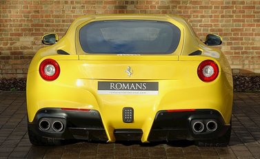 Ferrari F12 Berlinetta 17