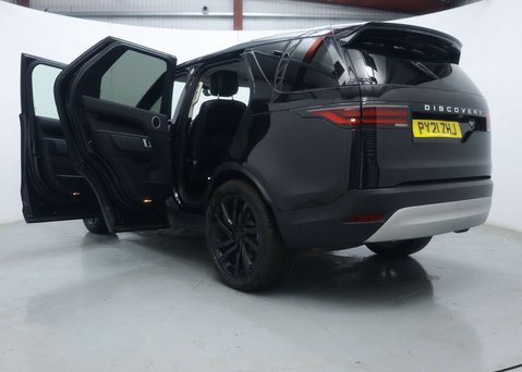 Land Rover Discovery 3.0 Discovery HSE D MHEV Auto 4WD 65