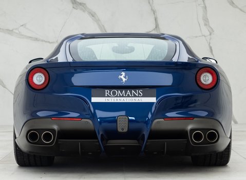 Ferrari F12 Berlinetta 8