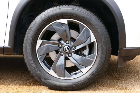 Nissan X-Trail 1.5 X-Trail Acenta Premium MHEV CVT 5dr 13