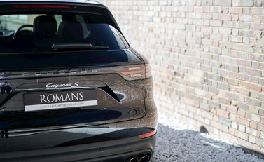 Porsche Cayenne S 26