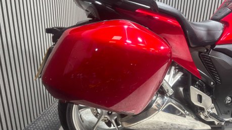 Honda VFR1200F VFR 1200 2014 ONLY 26K LUGGAGE NEW MOT WARRANTY TOURER 10
