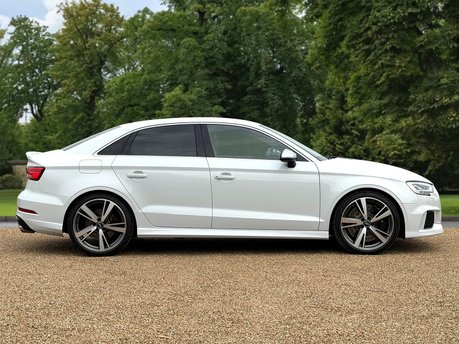 Audi A3 RS 3 QUATTRO 4