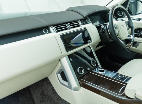 Land Rover Range Rover P525 V8 AUTOBIOGRAPHY LWB 20