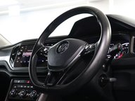 Volkswagen T-Roc DESIGN TSI 12