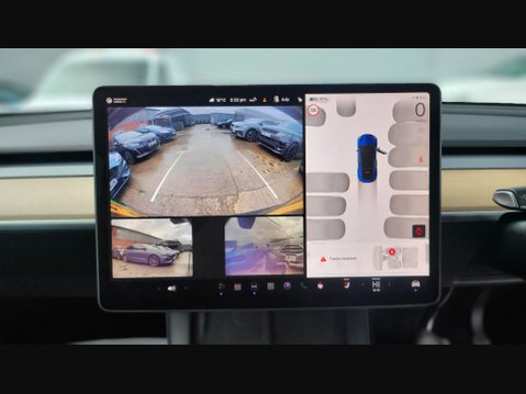 Tesla Model Y LONG RANGE AWD 24