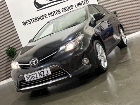 Toyota Auris 1.6 V-Matic Excel Euro 5 5dr 15