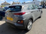 Hyundai KONA SE 9