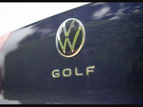 Volkswagen Golf 1.5 Golf Life TSi 5dr 17