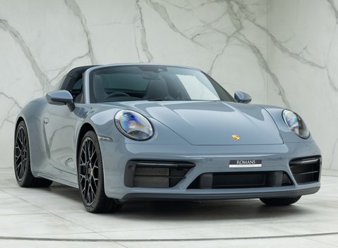 Porsche 911 Targa 4 GTS (992) 10