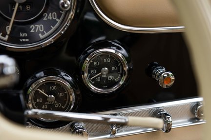 Mercedes-Benz 300 SL Gullwing 32