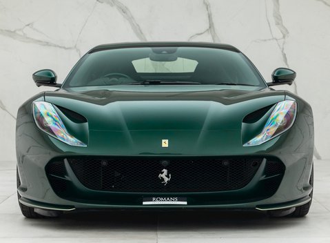 Ferrari 812 Superfast 4