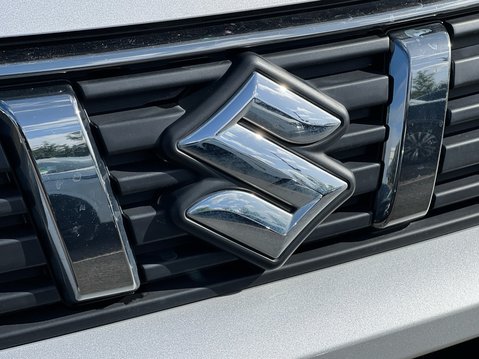 Suzuki Vitara SZ-T BOOSTERJET MHEV 13