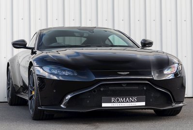 Aston Martin V8 Vantage 